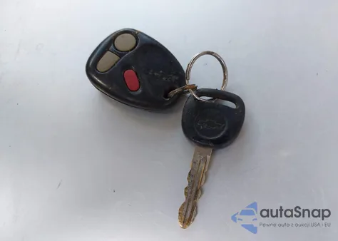 2001 Chevrolet Silverado 1500 Ls из США, поврежденный, VIN 2GCEK19T411405402